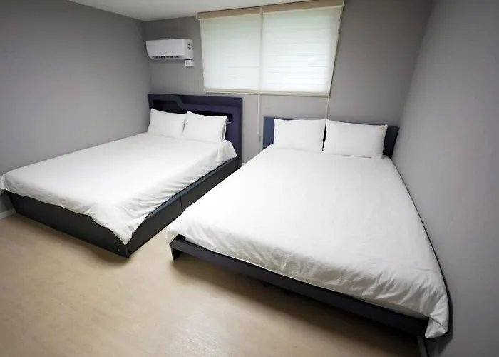 Daelim Station, Sleeps 6 Kpop Concerts Gocheok Sky Dome Hongdae, Jongno, Gangnam 20 Min Luggage Storage *